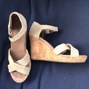 TOMS platform wedge sandal size 7